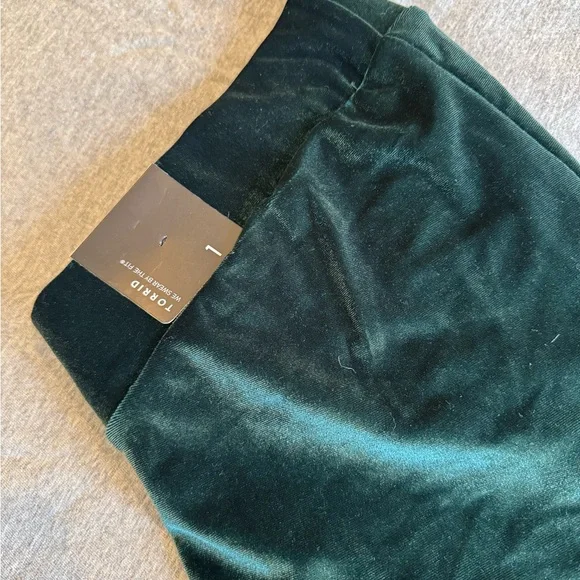 Torrid Full Length Signature Waist Emerald Green Crushed Velvet Legging Sz 1 NWT - Picture 4 of 5